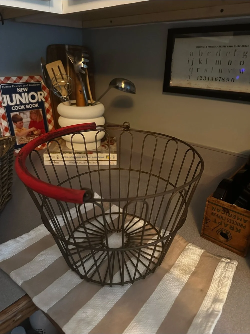 Vintage wire apple/fruit picking basket